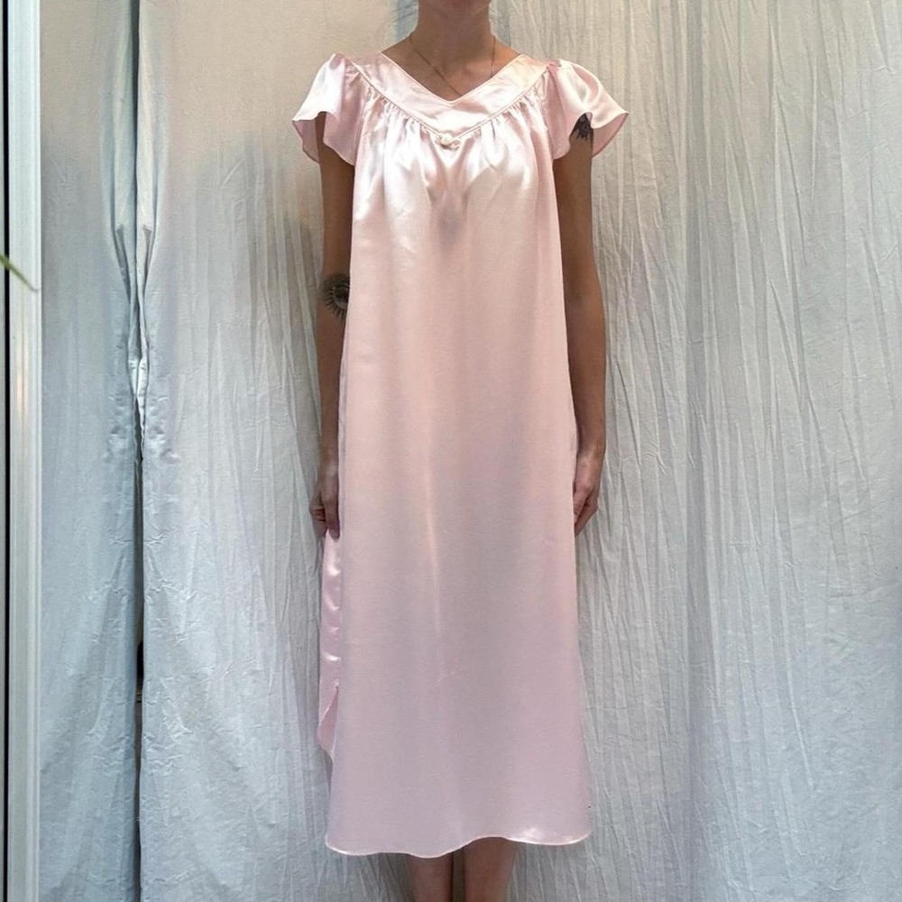Barbizon Vintage 80s Blush Pink Satin Nightgown Flutter Sleeves Full Length M